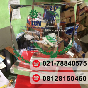 Plakat Akrilik TCM Murah