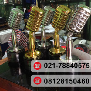 Gallery Plakat III