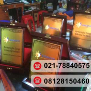 plakat kayu asean