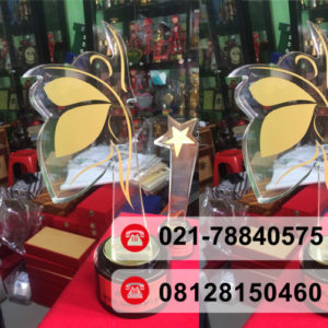 Gallery Plakat III model