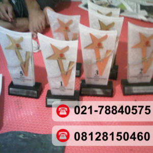 Gallery Plakat III